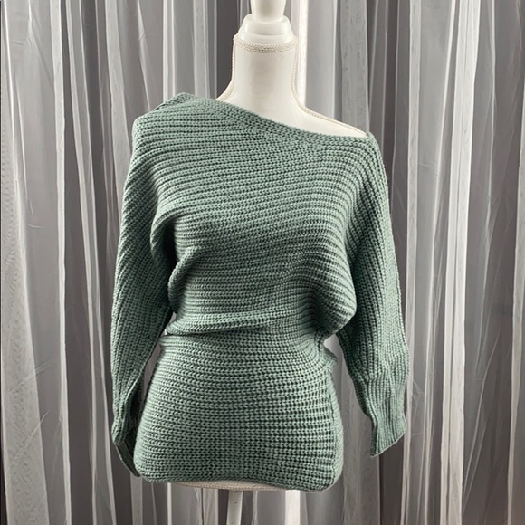 Off shoulder knit sweater - Picture 4 of 11